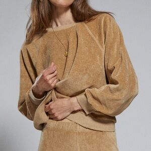 SUZIE KONDI Samos Sweatshirt in Wheat Heather Velour Crewneck Raglan Sleeve XS